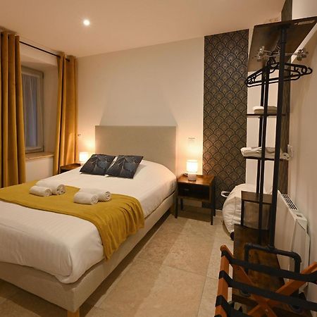 Hotel De La Croisee Poncin Luaran gambar
