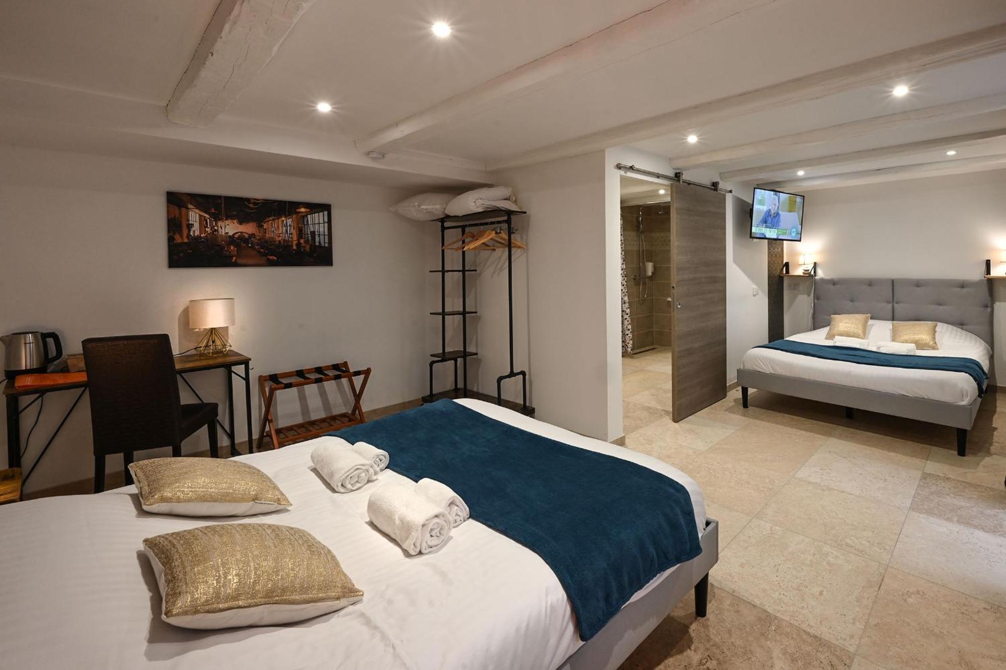 Hotel De La Croisee Poncin Luaran gambar
