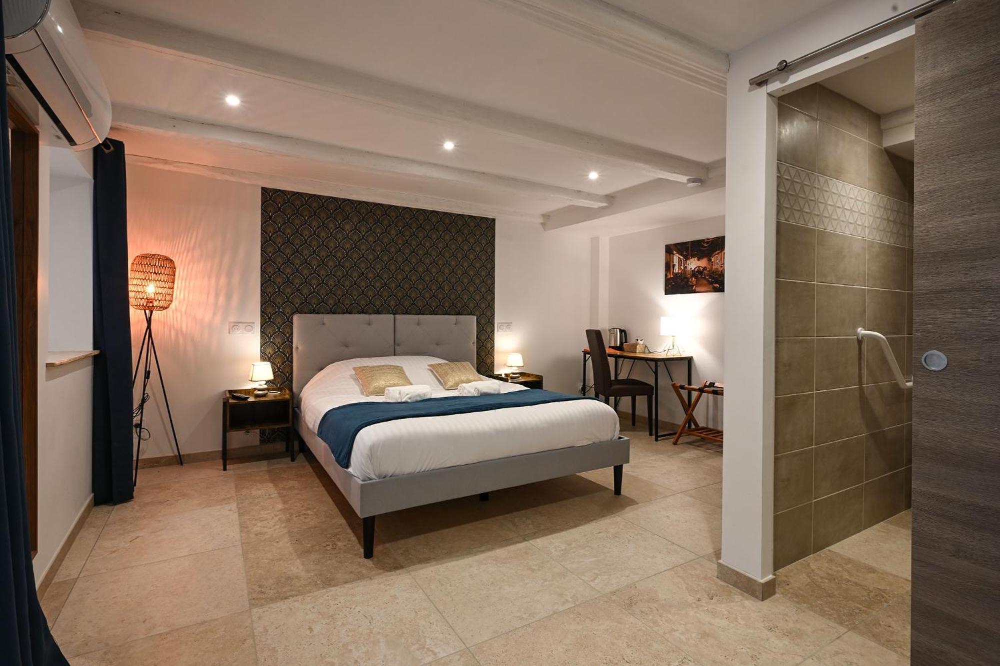 Hotel De La Croisee Poncin Luaran gambar
