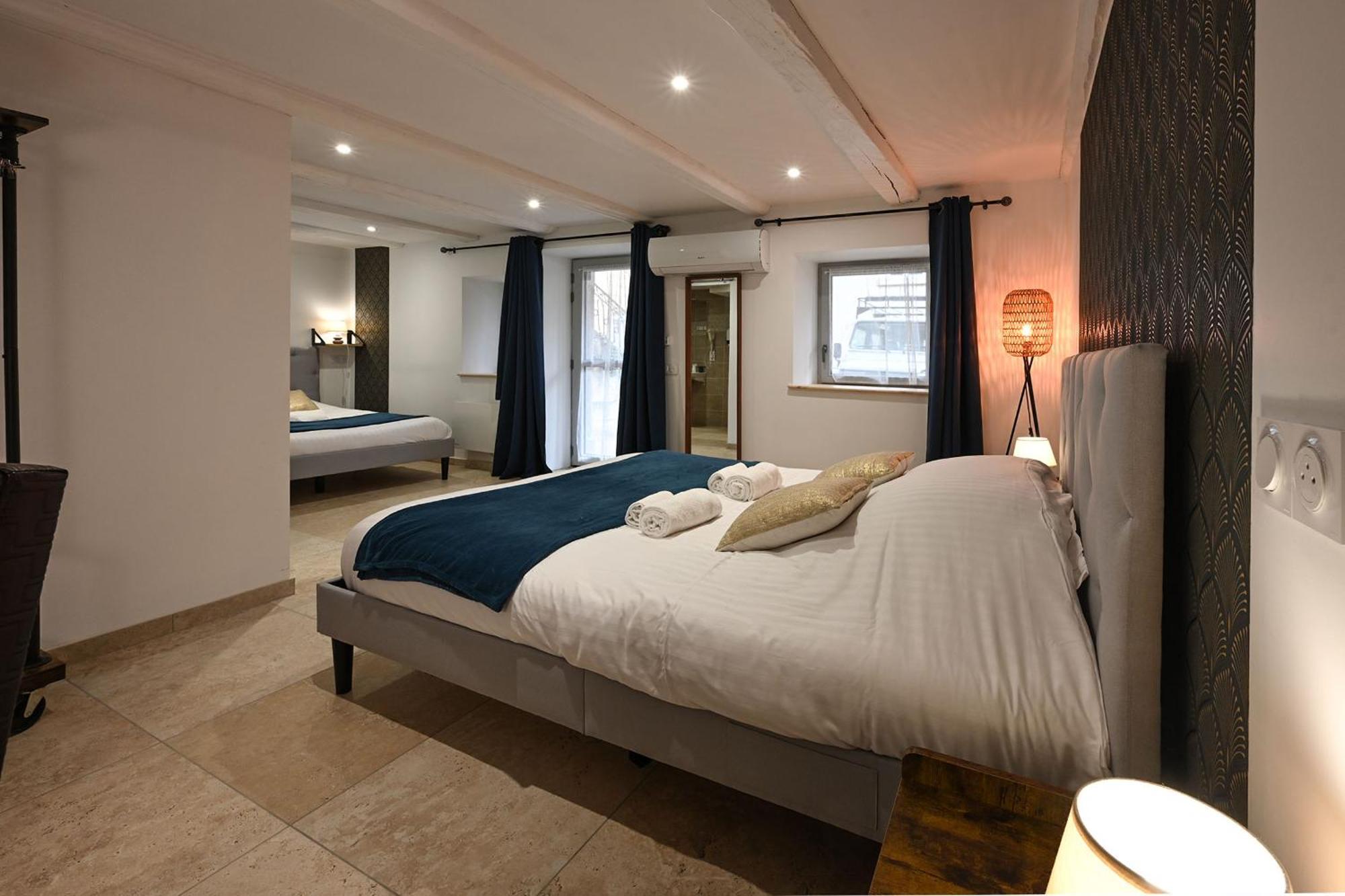 Hotel De La Croisee Poncin Luaran gambar