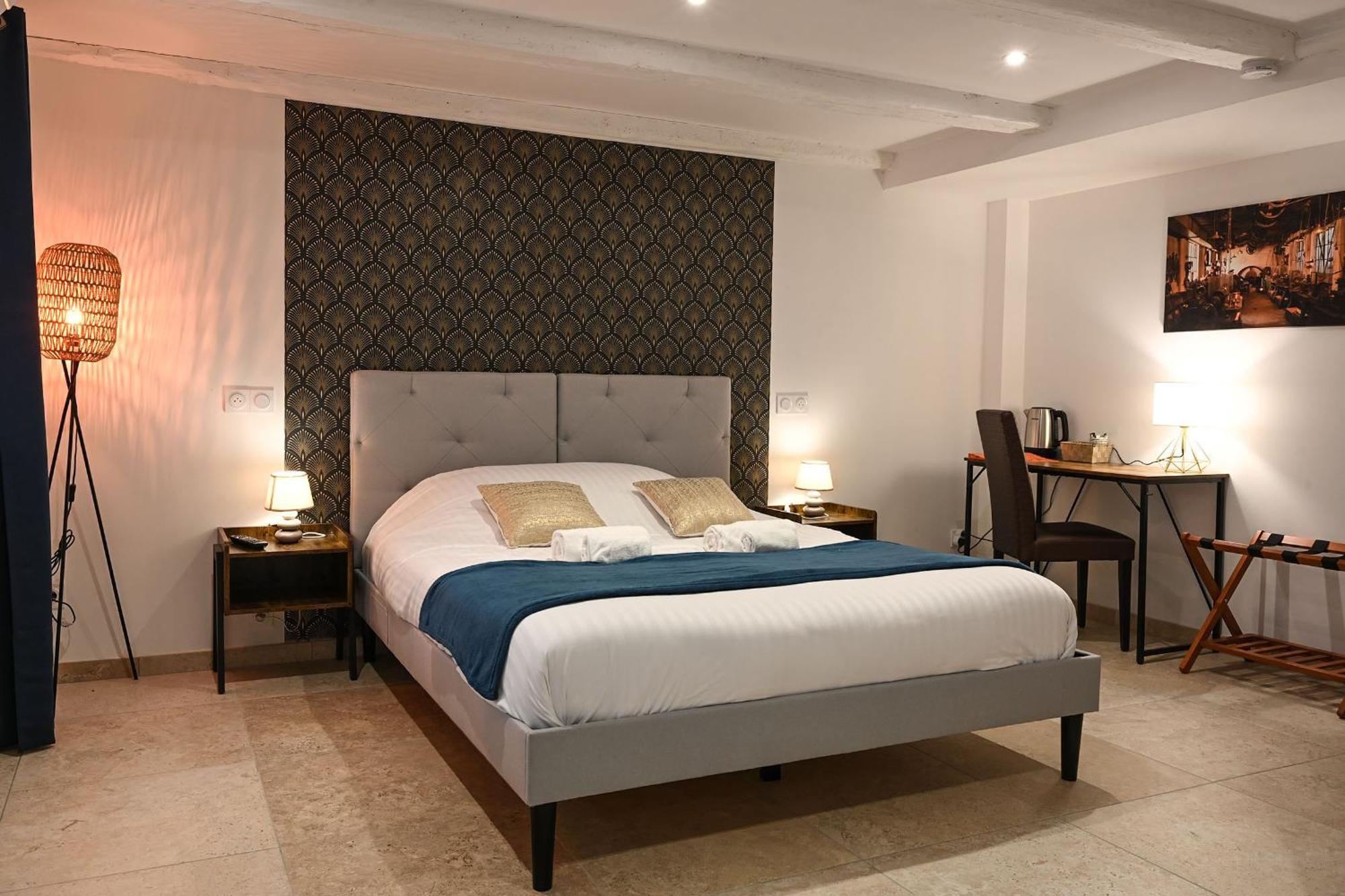 Hotel De La Croisee Poncin Luaran gambar